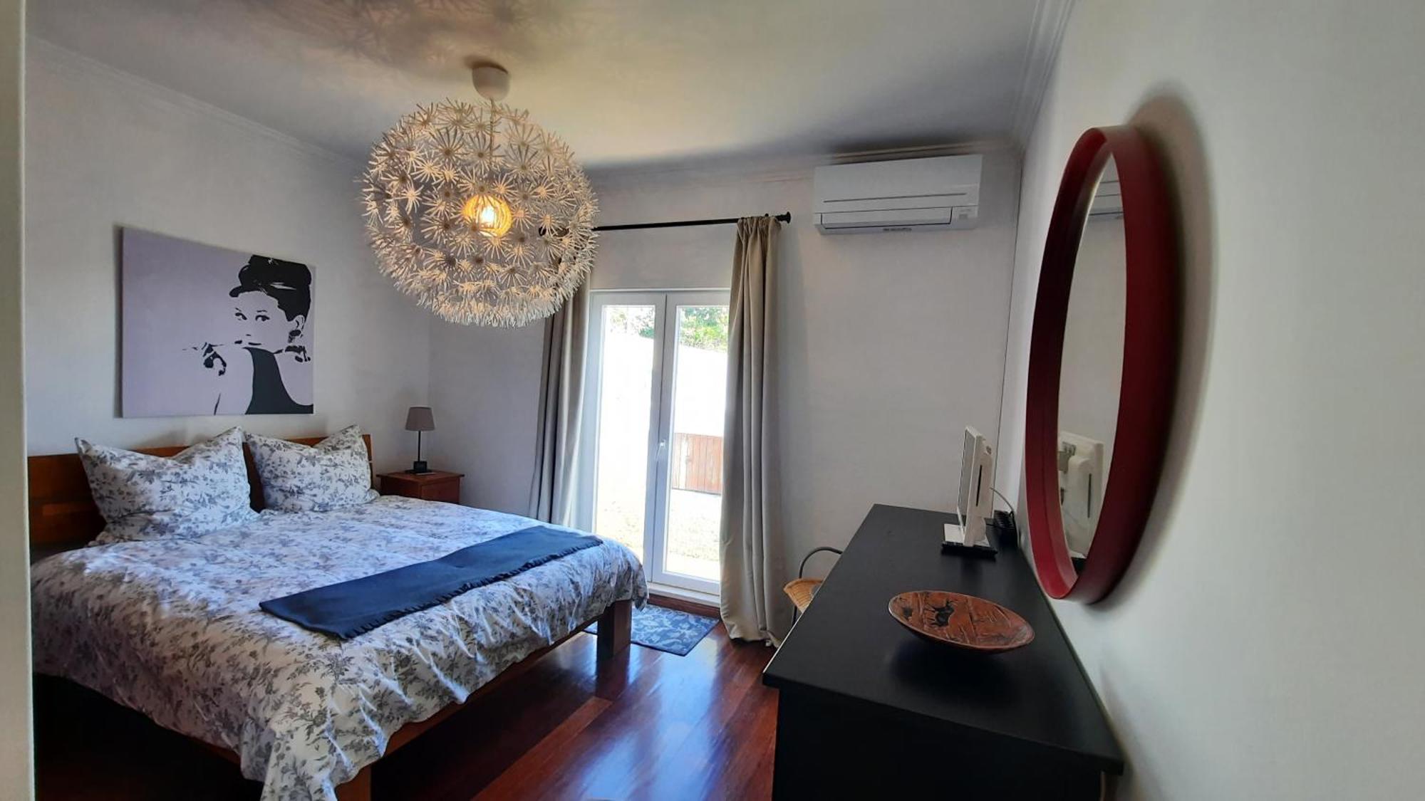 Casa Clerigo Espartal Bed & Breakfast Алжезур Стая снимка